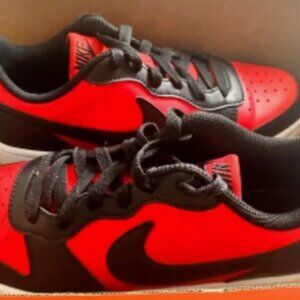 Nike youth